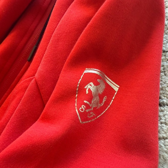 Puma X Ferrari M  zip up neoprene like feel Women's Bold Red Bomber Jacket EUC - Picture 8 of 15